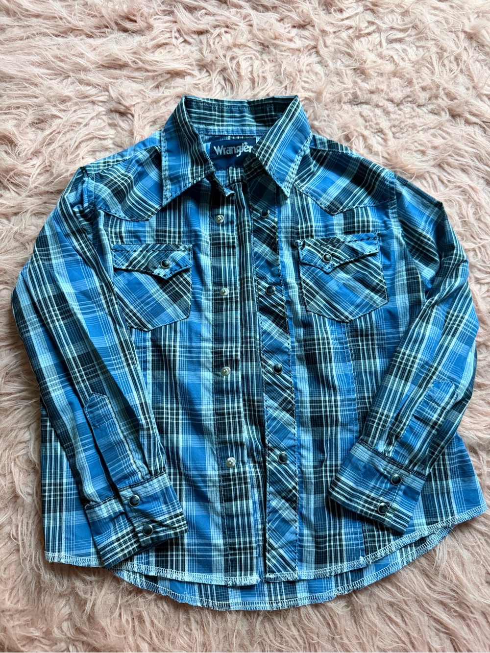 Wrangler Blue and Black Plaid Button-Down Shirt